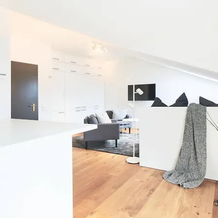 Criston - Calm Cityhome M *
